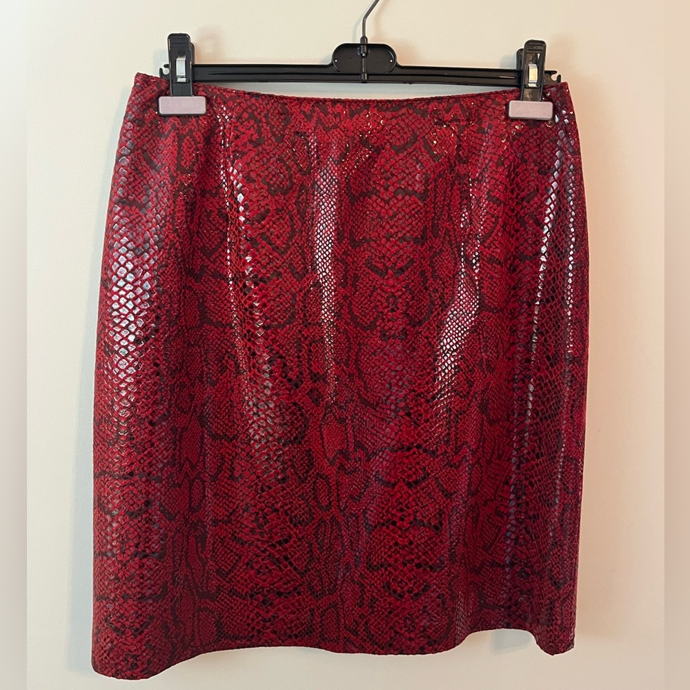 ♥️Danier Genuine Leather Red Snake Print Skirt